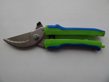 Секатор 220мм (зубч.) с двух.компон.ручками (никелиров.)