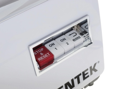 3. Мясорубка Centek CT-1602 Juice 2000W, Соковыж., нож+диски (2 шт) из литой стали, реверс (белый-хром)
